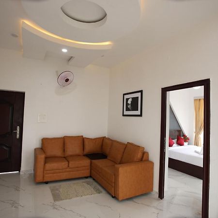 Emirates Residency Hotel Pudunagaram Exterior foto