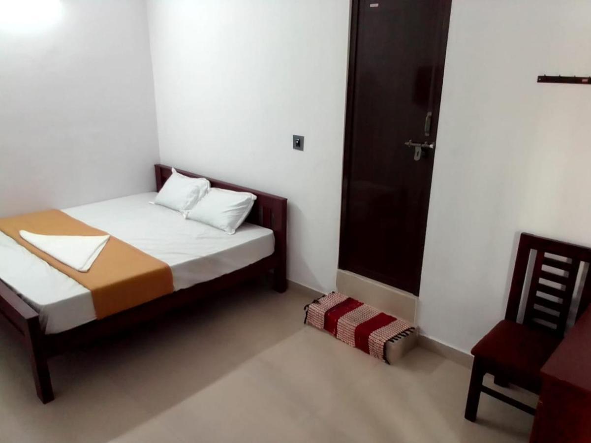 Emirates Residency Hotel Pudunagaram Exterior foto